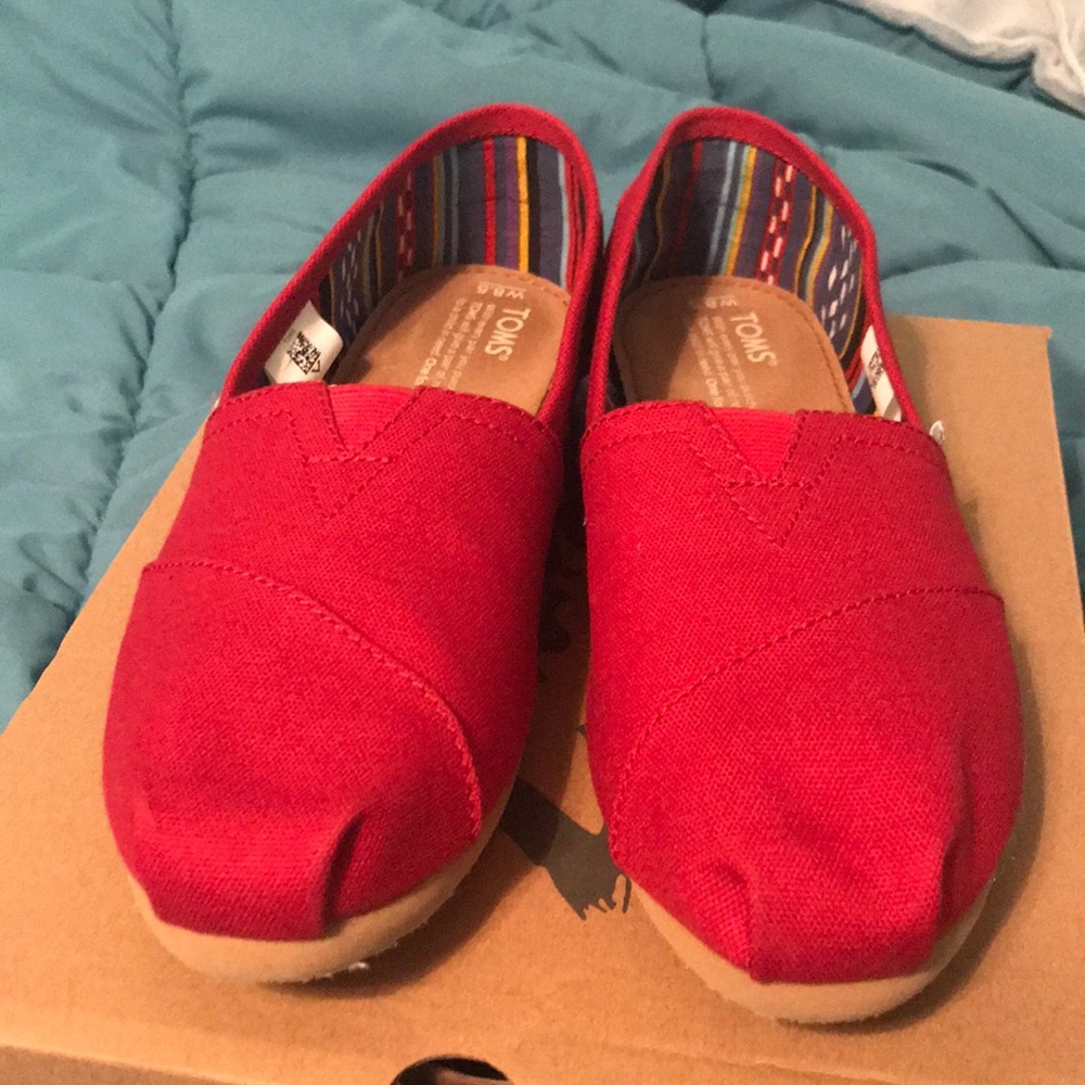 Red Toms